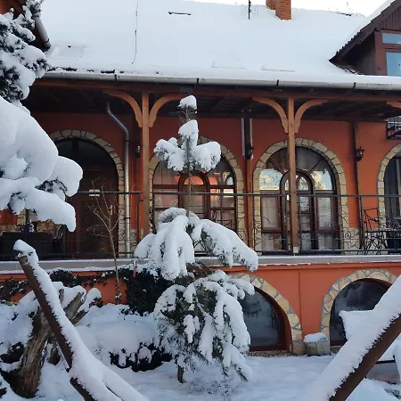 Legányi Apartman *