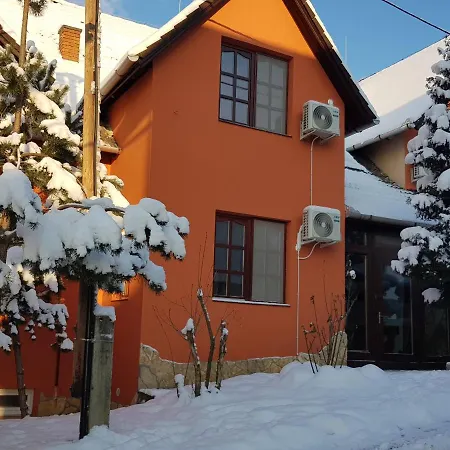 Leganyi Apartmanhaz Erlau