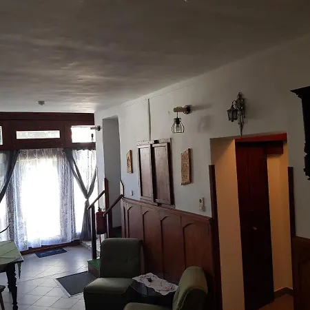 Leganyi Apartmanhaz Apartment Erlau