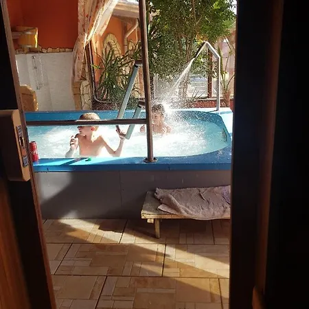 Leganyi Apartmanhaz * Erlau