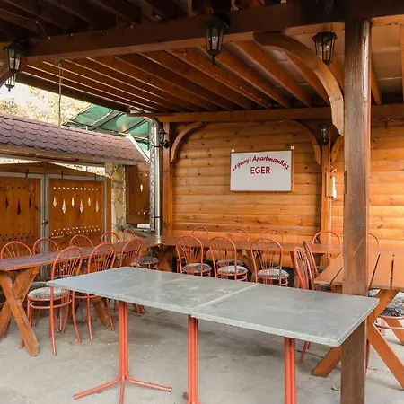 Apartment Leganyi Apartmanhaz *