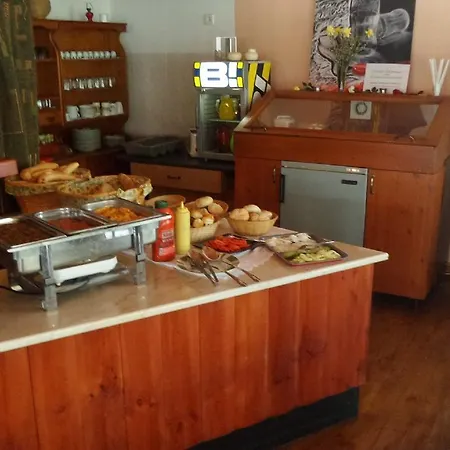 Leganyi Apartmanhaz *