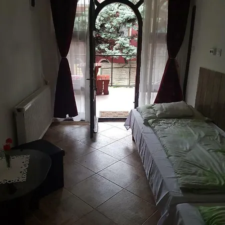 Leganyi Apartmanhaz * Erlau