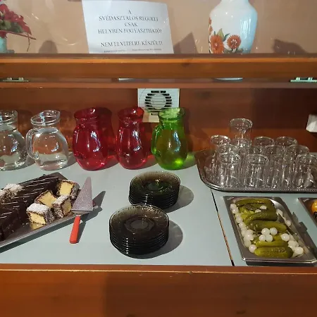 Leganyi Apartmanhaz Erlau